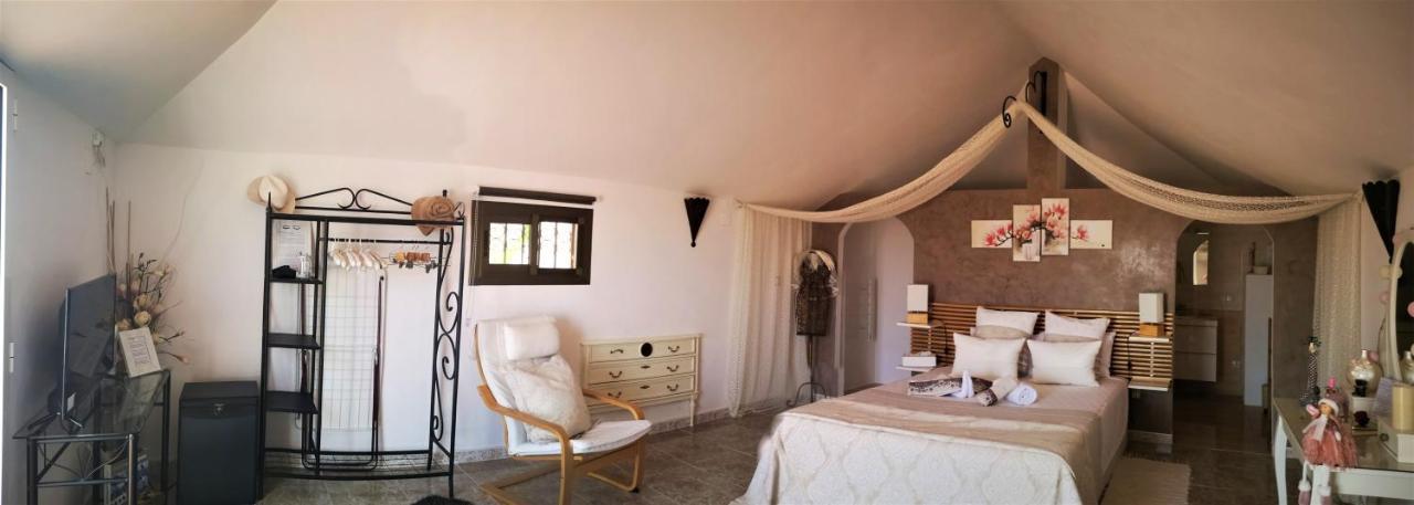 Casa Martinez Studios & Chambre D'Hotes A 3 Kms De Montserrat Valencia Montroy Kültér fotó